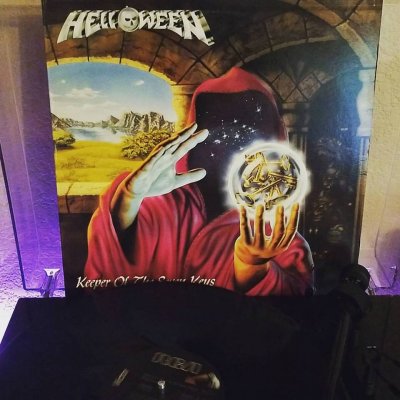 helloween vinyl.jpg